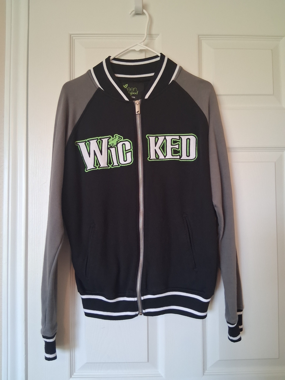 Wicked/Defy Gravity Braodway Musical Black & Gray Zip-Up Jacket